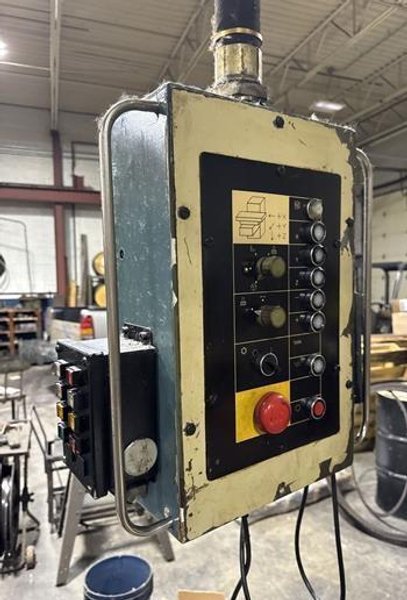 70" X 18" HECKERT MODEL #FU-400E UNIVERSAL MILL, WITH FANUC MOTOR: YOBRO #25329