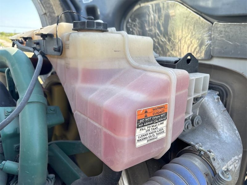 2024 Volvo VNL64T860 4V4NC9EH1RN650847