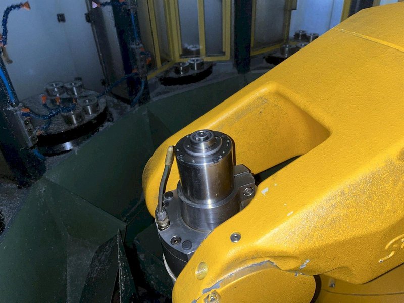 Staubli - RX170 HSM Drilling / Milling robot