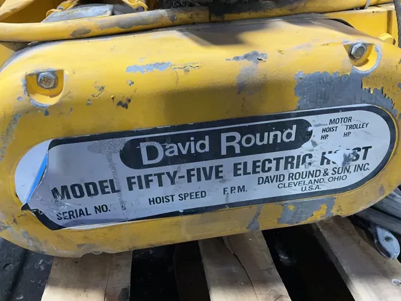 DAVID ROUND 1 TON ELECTRIC WIRE ROPE HOIST   -  55