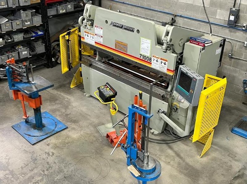2009 Accurpress 71008 CNC Hydraulic Press Brake (#5815)