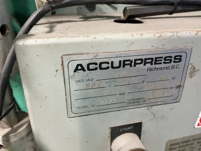 Accurpress 130 Ton / 10' Press Brake - 713010