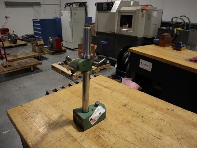 Federal Model 2400 Precision Height Stand- Auction Item