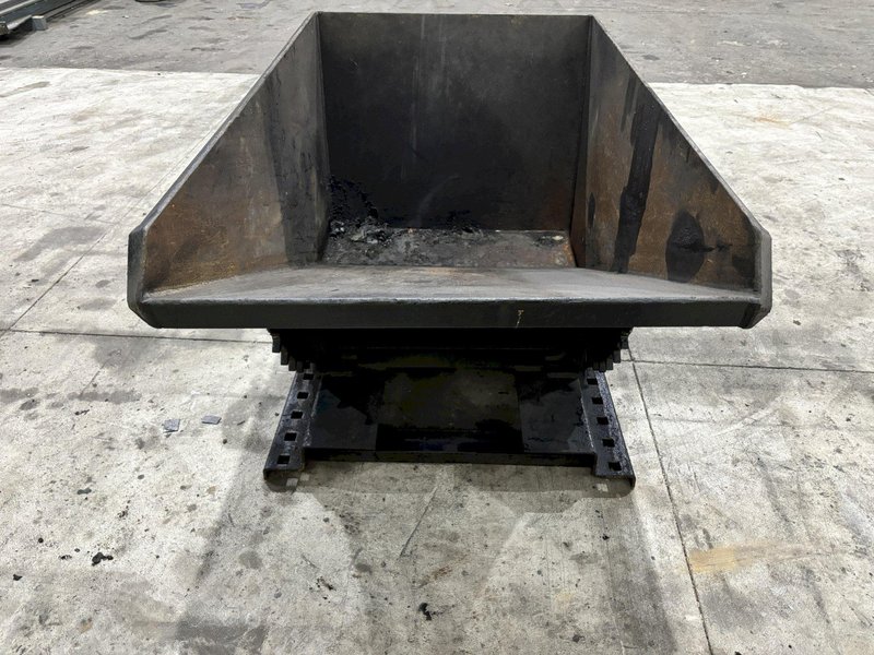 1/2 CU. YARD x 4,000 LBS CAPACITY APEX SELF DUMPING BIN HOPPER: STOCK #21808