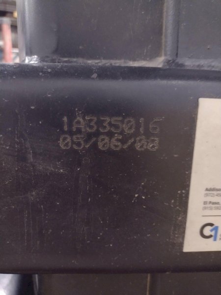 CROWN ORDER PICKER FORKLIFT: YOBRO #25680