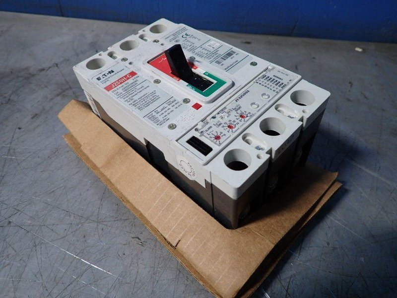 EATON 1/3HP INDUSTRIAL CIRCUIT BREAKER FRAME   -  JGH325033GC