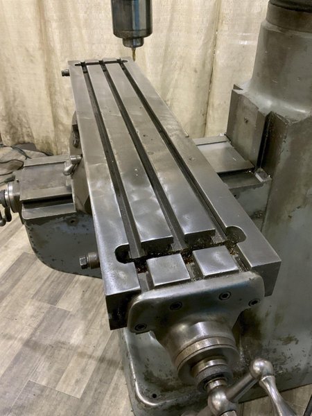 1-1/2 HP BRIDGEPORT RAM TYPE VERTICAL MILL: STOCK #80631