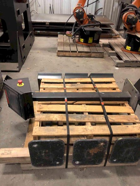 Kuka SL-4-32 x 72-2000  ESAB Swift Arc Robotic Weld Cell, 2015 – Never Used in Production!!