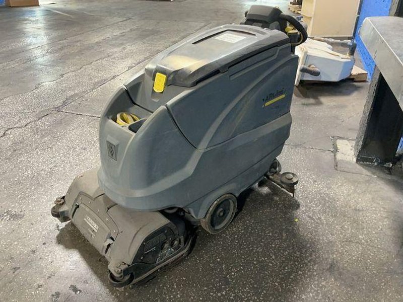 KARCHER 36” FLOOR SCRUBBER  -  RFID B80W