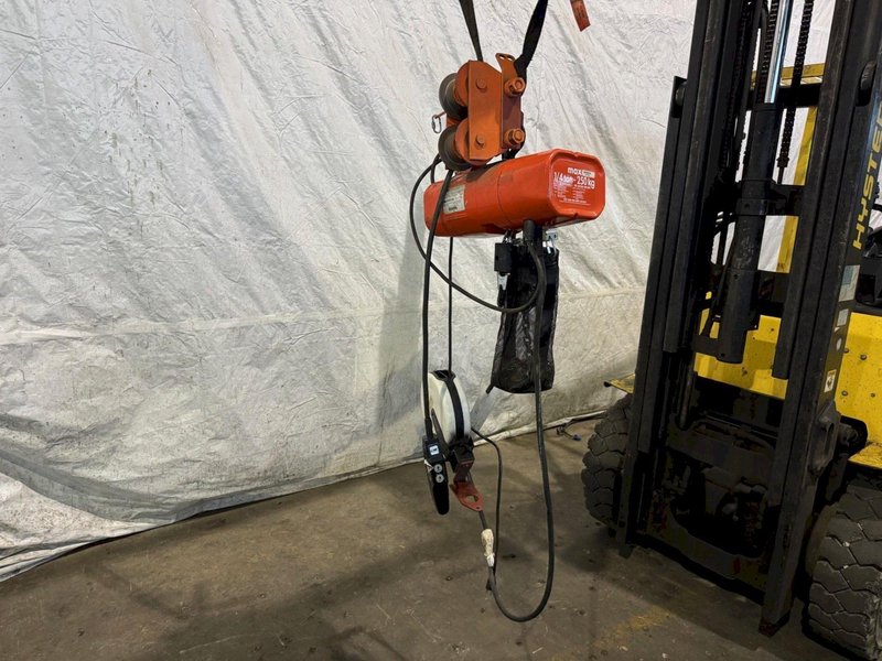 1/4 TON CM VALUESTAR HOIST 110 VOLT (NEW IN 2016) STOCK # 1010524