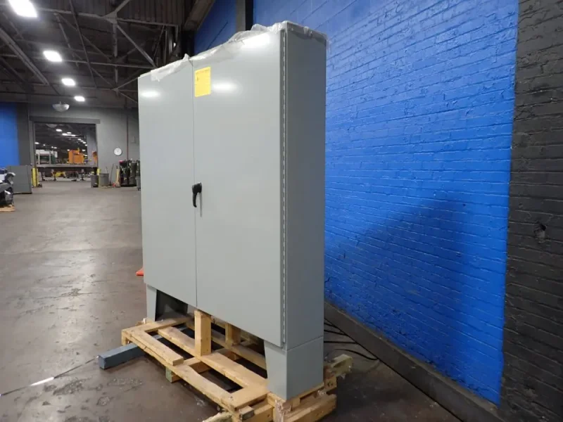 HAMMOND MANUFACTURING CONTROL CABINET  -  1422F12F