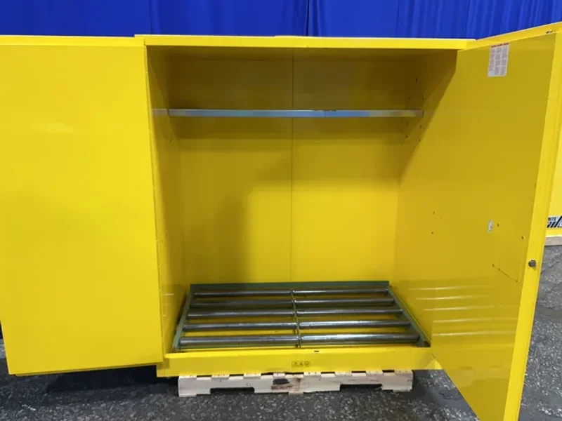 JUSTRITE 110 GAL FLAMMABLE STORAGE CABINET