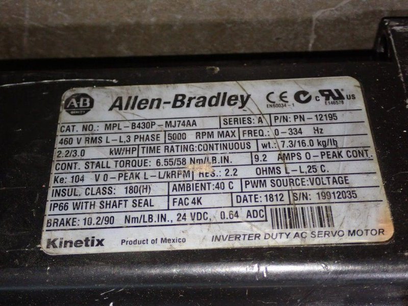 ALLEN BRADLEY 3 KW SERVO MOTOR  -  MPL-B430P-MJ74AA