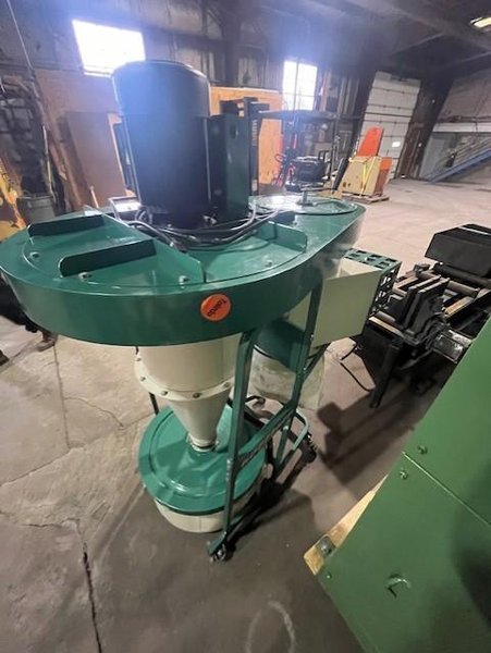 GRIZZLY INDUSTRIAL  MODEL GO777HEP DUST COLLECTOR STOCK# 3969