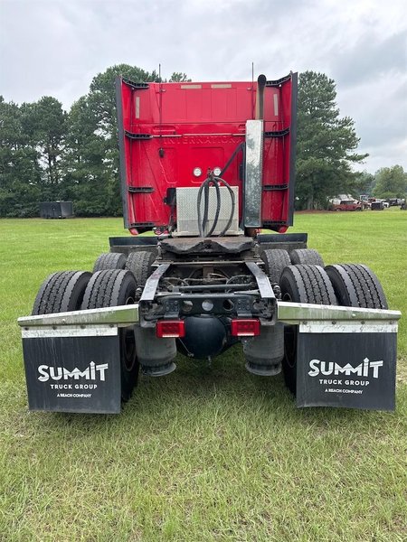 2019 International LT625 3HSDZAPR0KN125888