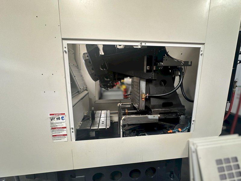 Brother SPEEDIO R450X1 Pallet Changing Compact Machining Center 10,000 RPM Spindle Tapping RPM 6,000