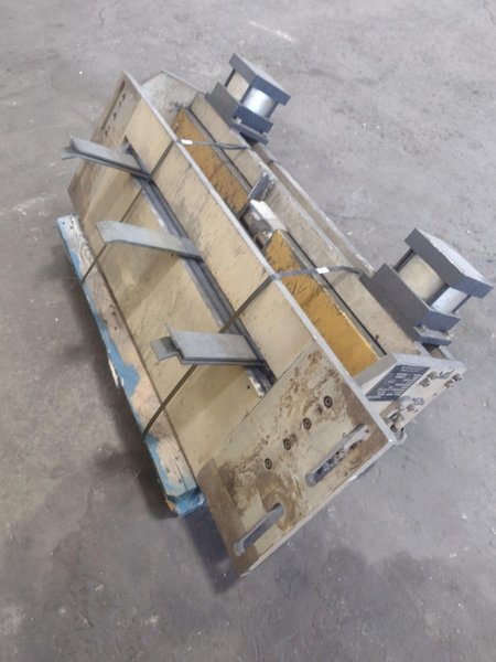 40&quot; ROWE MODEL RA-1640 CROP SHEAR: STOCK 16911