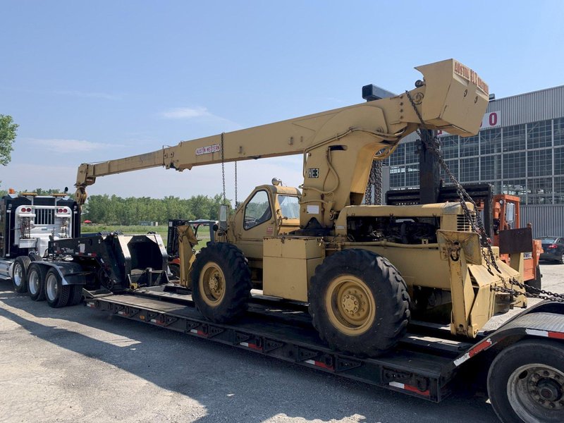 BLH AUSTIN WESTERN 410-SR HYDRAULIC BOOM CRANE. STOCK #0363724