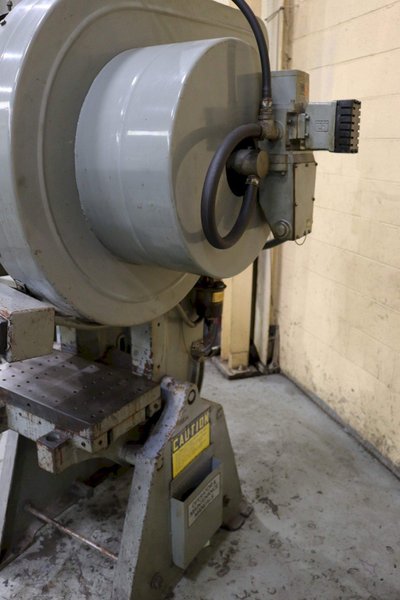 27 TON SOUTHBEND OBI FLY WHEEL PRESS: STOCK #68392