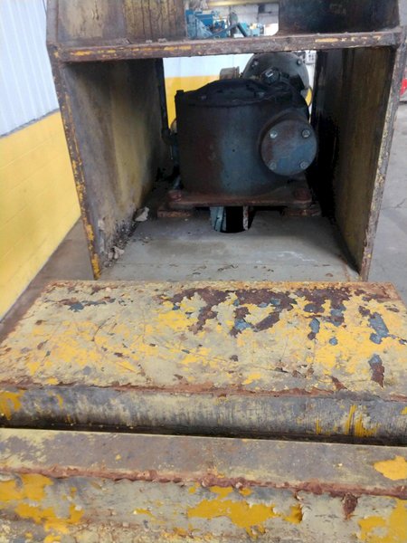 35,000 LB 17.5 TON X 18" TO 76" X 60"  OD BRADLEY CRANE MOTORIZED COIL GRAB: STOCK : STOCK 13243