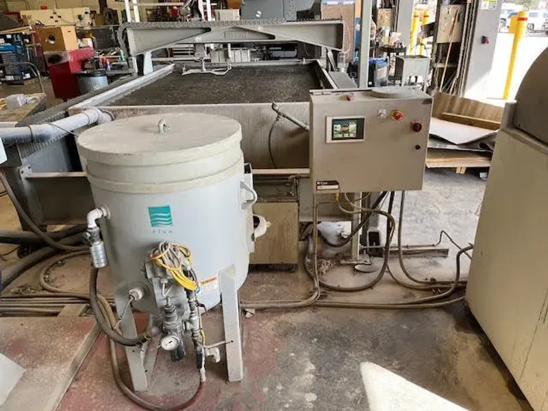 2013 FLOW MACH 2 3020C | Waterjet Cutters