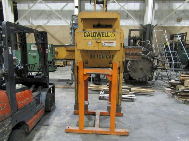 CALDWELL STRONG-BAC 33 TON MOTORIZED COIL LIFTER