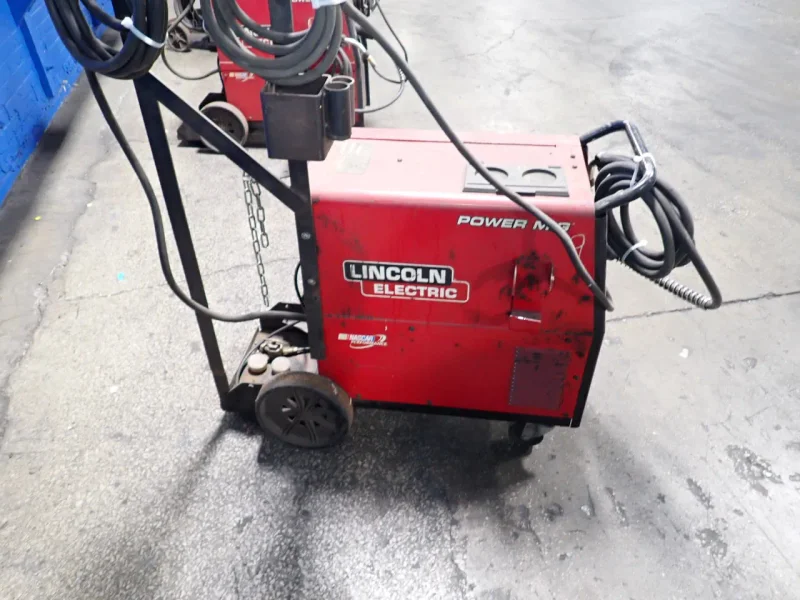 LINCOLN ELECTRIC 250 A WELDER   -  POWER MIG 256