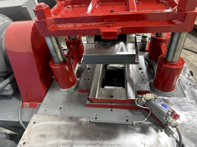 12 TON TISHKEN 4 POST CUTOFF PRESS: STOCK #78450