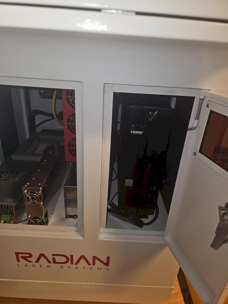 12″x12″ 60w 3D Radian Open Fiber laser Marking System, 2022 – Low hours
