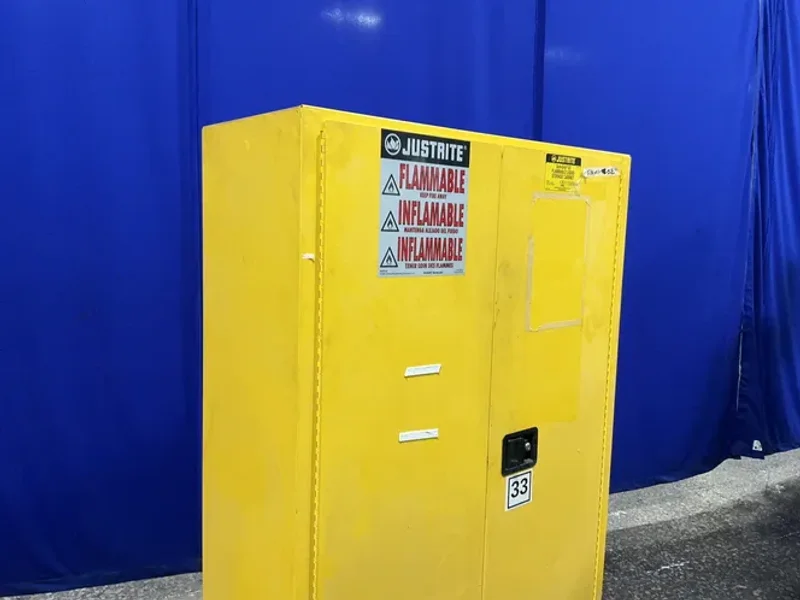 JUSTRITE 45 GALLONS  / 43" X 18" X 65" FLAMMABLE CABINET  -  894500