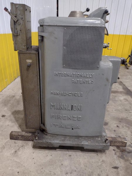 15&quot; X 32&quot; MANNAIONI MAN-AU-CYCLE THREADING LATHE, 4&quot; HOLE: STOCK #16992