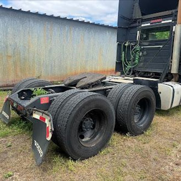 Volvo D13 Day Cab Truck, 2020