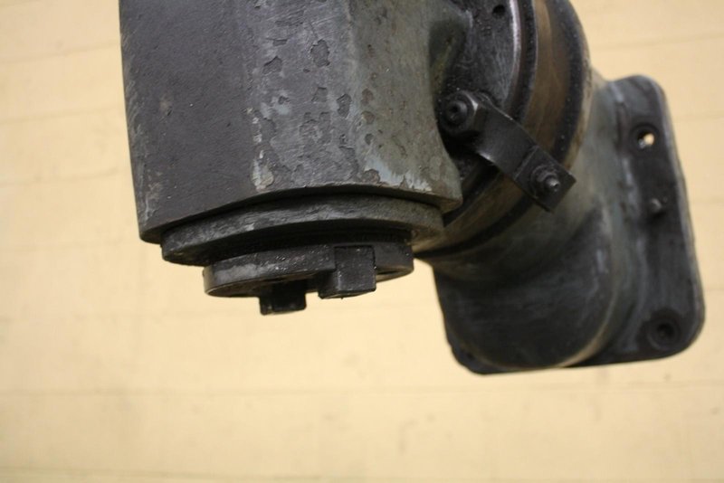CINCINNATI VERTICAL MILLING HEAD: STOCK #65963