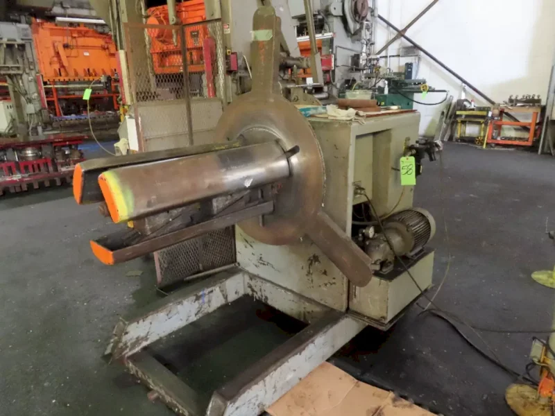 6,000 LB X 36" AMERICAN MODEL 1000 MOTORIZED UNCOILER. STOCK # 0218426