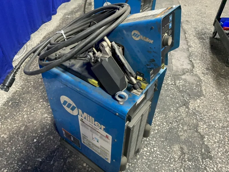 Miller  450 A Welder  - Axcess 450