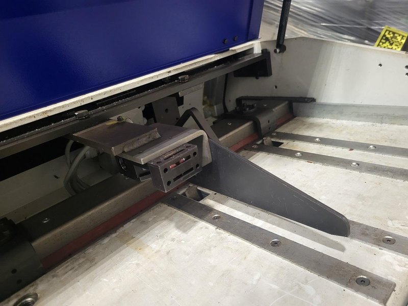 IEMCA Model BOSS 545/21 Barfeed