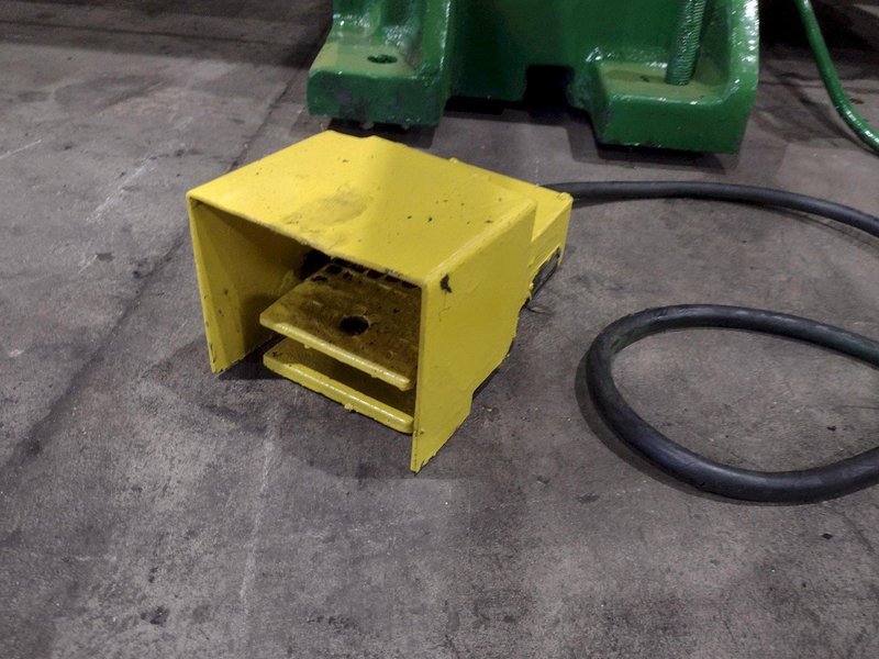 10' X 1/4" WYSONG MODEL #1025-F MECHANICAL POWER SQUARING SHEAR: YOBRO #25202