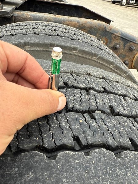 2021 Freightliner PT126SLP - Cascadia 3AKJHHDR2MSMY4212