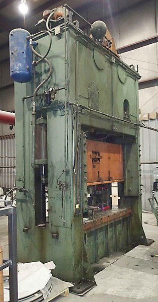 250 Ton Verson Model 250-S2-96 Straight Side Press- 42″ x 96″ Bed, 14″ Stroke, 24″ Shut