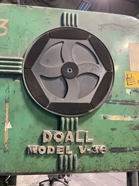 DO ALL 30” X 30” VERTICAL BAND SAW   -  V-36