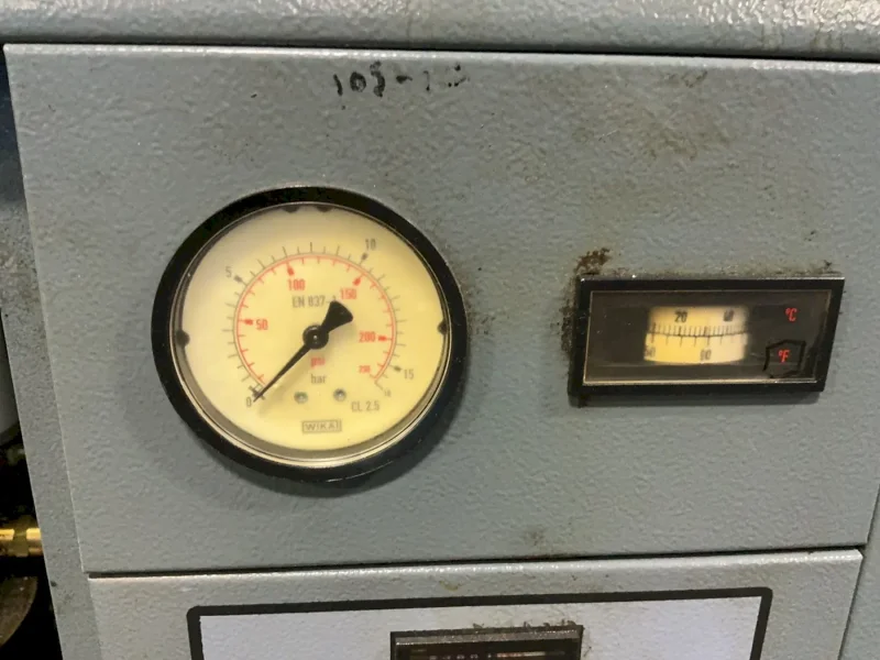 ATLAS COPCO 8.83 BARS AIR COMPRESSOR  -  GX7 FF