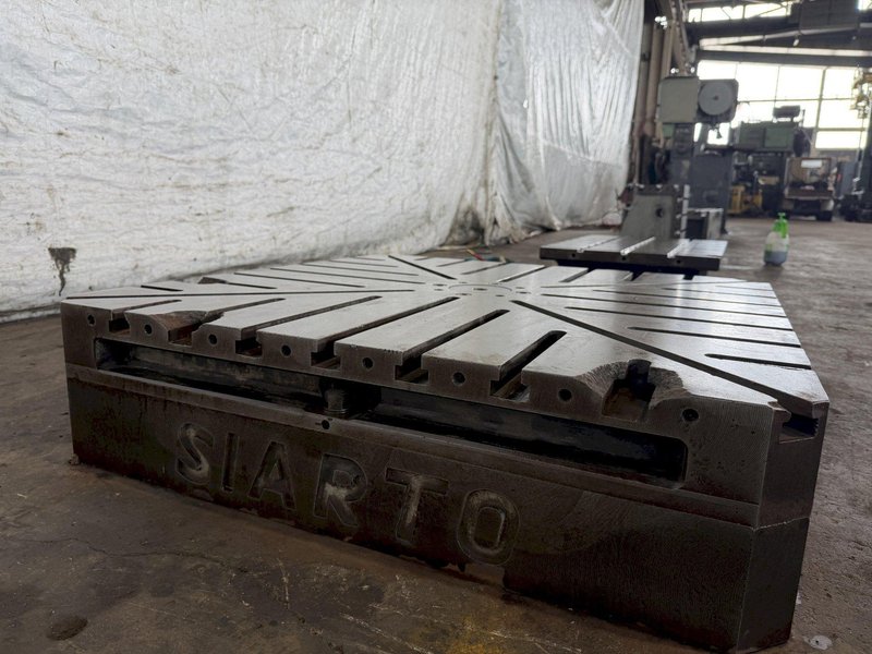 36" WIDE x 36" LONG x 9" TALL SIARTO PRECISION T SLOTTED MANUAL INDEX TABLE. STOCK # 0433626