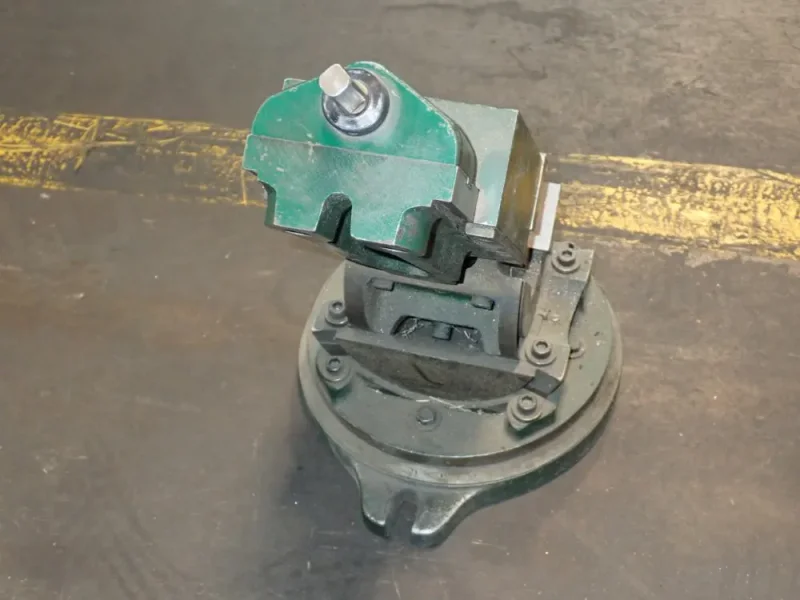 UVT 5" TABLE VISE GRIP