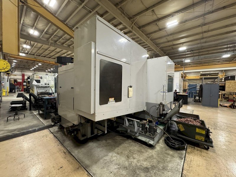 MILLTRONICS HR-30 CNC VERTICAL MACHINING CENTER: STOCK #81123