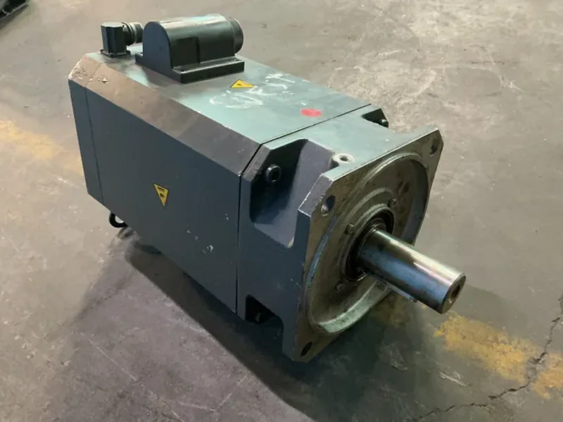 SIEMENS 5600/3000RPM SERVO MOTOR  -  1FT6105-8AF71-1AA2