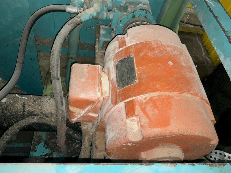 30" X 42" BALEMASTER CLOSED DOOR HORIZONTAL HYDRAULIC BALER: YOBRO #25088