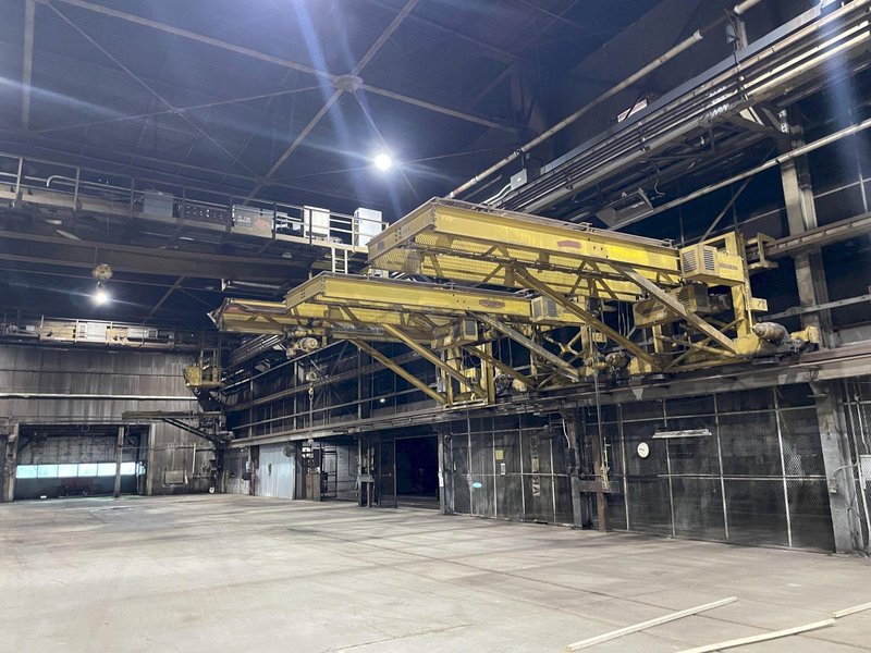 3 TON X 15' SHEPARD-NILES WALL MOUNTED POWERED GANTRY CRANE: STOCK 18470