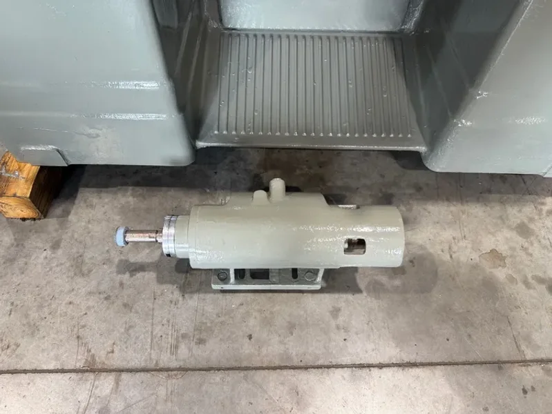 CINCINNATI # 10” x 24” Universal Cylindrical Grinder USA #8041