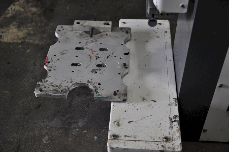 FISNAR F4200N.1 COMPACT BENCHTOP ROBOT DISPENSER WITH TEACH