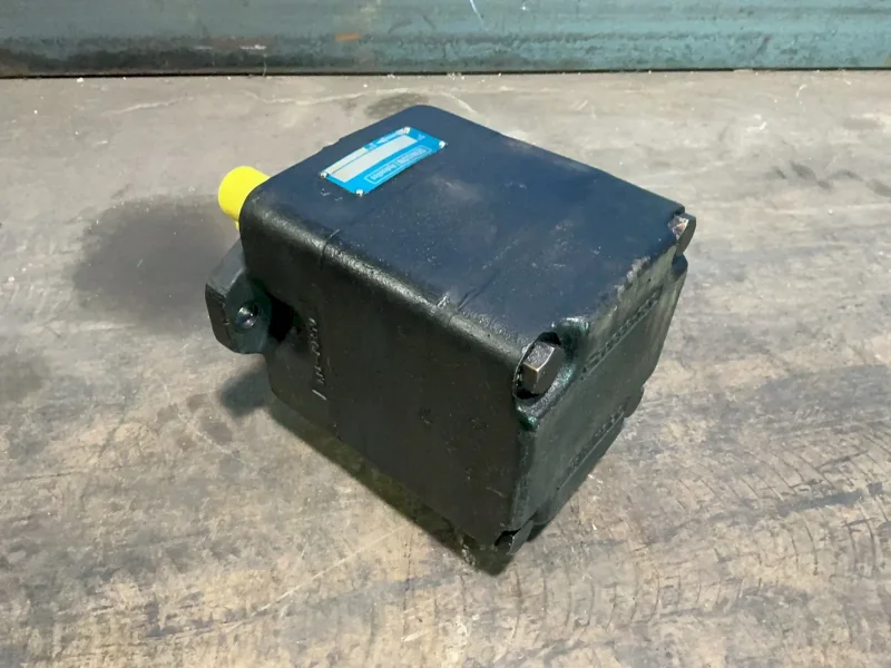 DENISON HYDRAULICS HYDRAULIC PUMP   -  T6E 052 1R01 A1